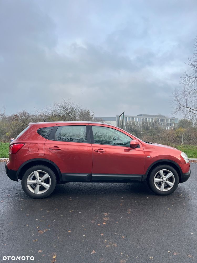 Nissan Qashqai 2.0 dCi 4x4 Lounge - 6