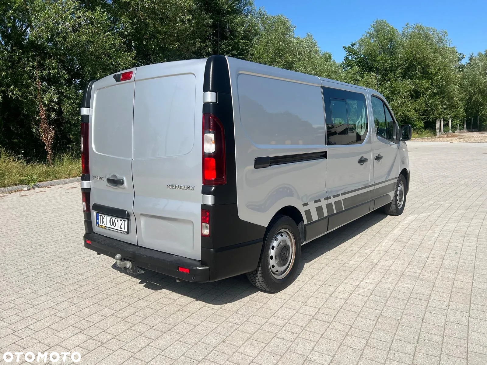 Renault Trafic L2H1 / 2.0 DCI / Brygadówka / 6 osób / - 3