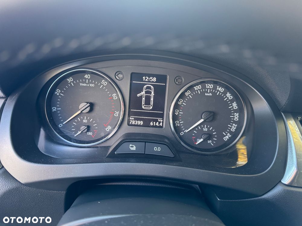 Skoda RAPID 1.2 TSI Active - 21