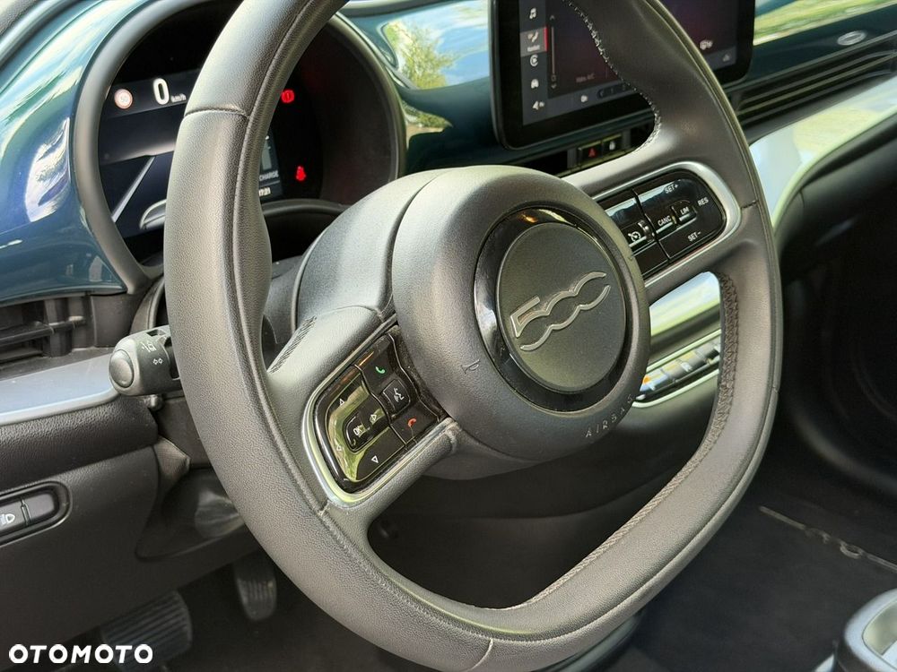 Fiat 500e - 17