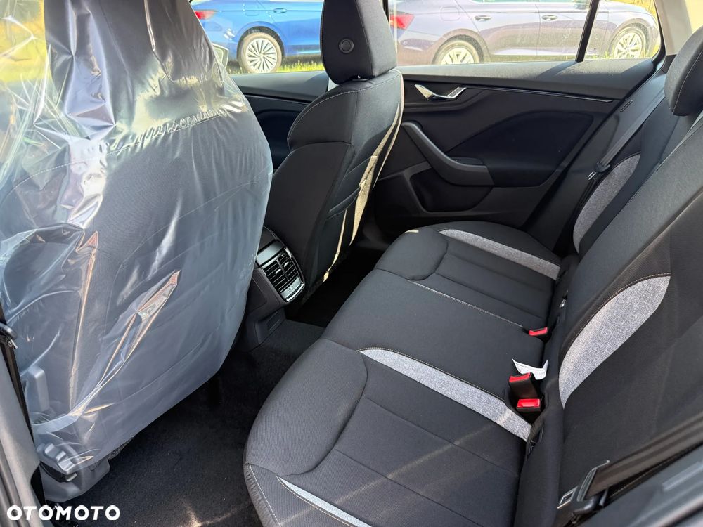 Skoda Kamiq 1.5 TSI Drive DSG - 9