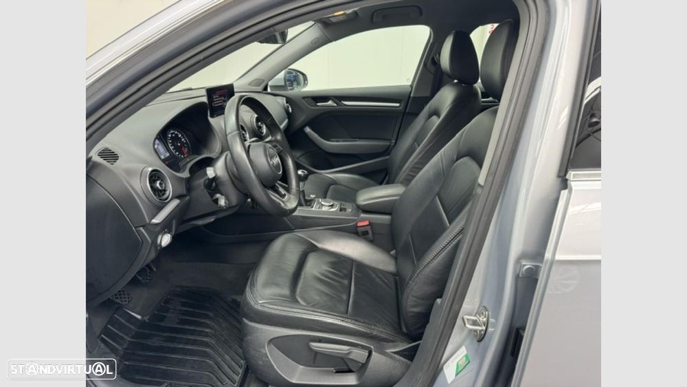 Audi A3 Sportback 1.0 TFSI Design - 10