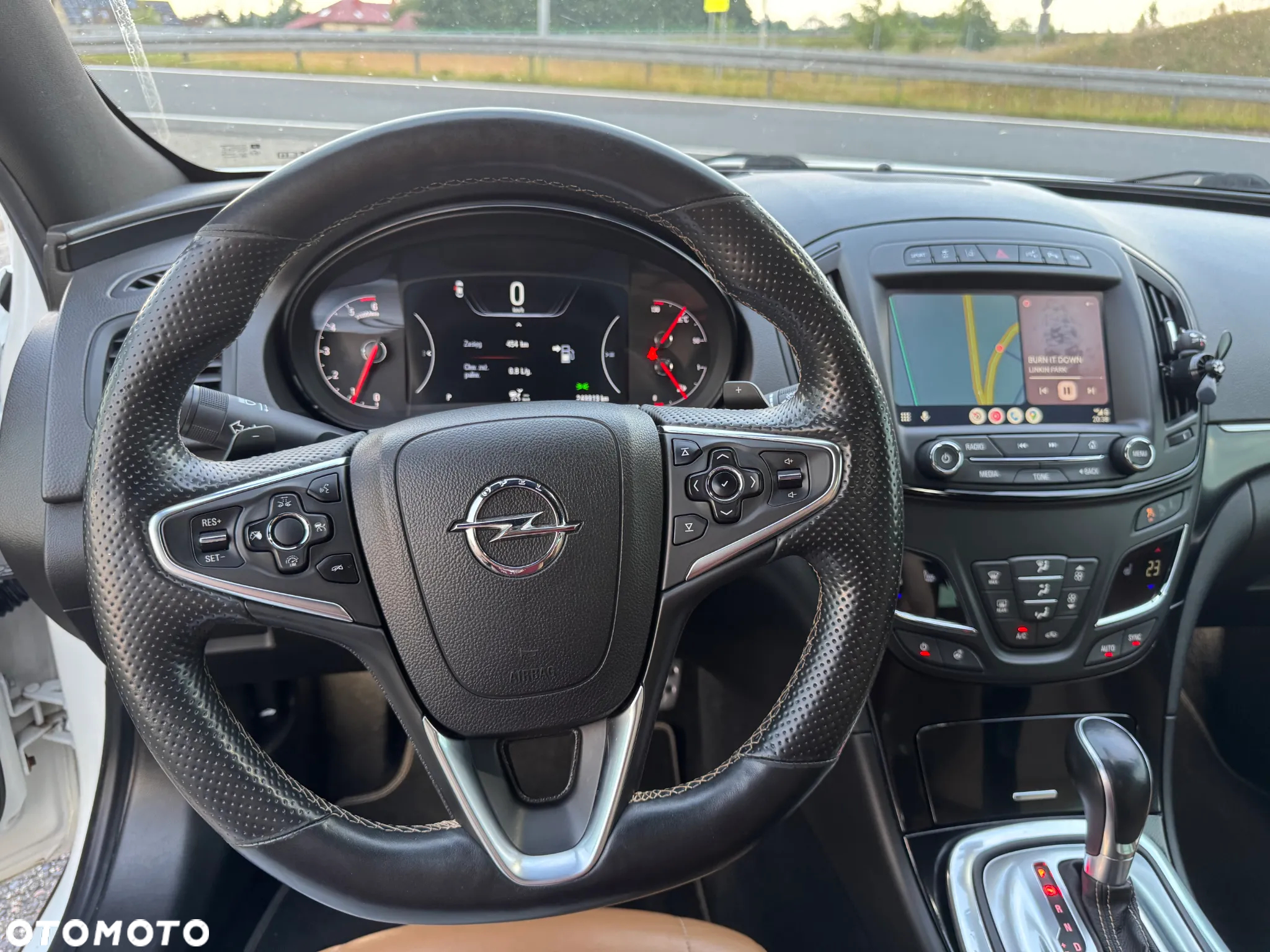Opel Insignia - 18