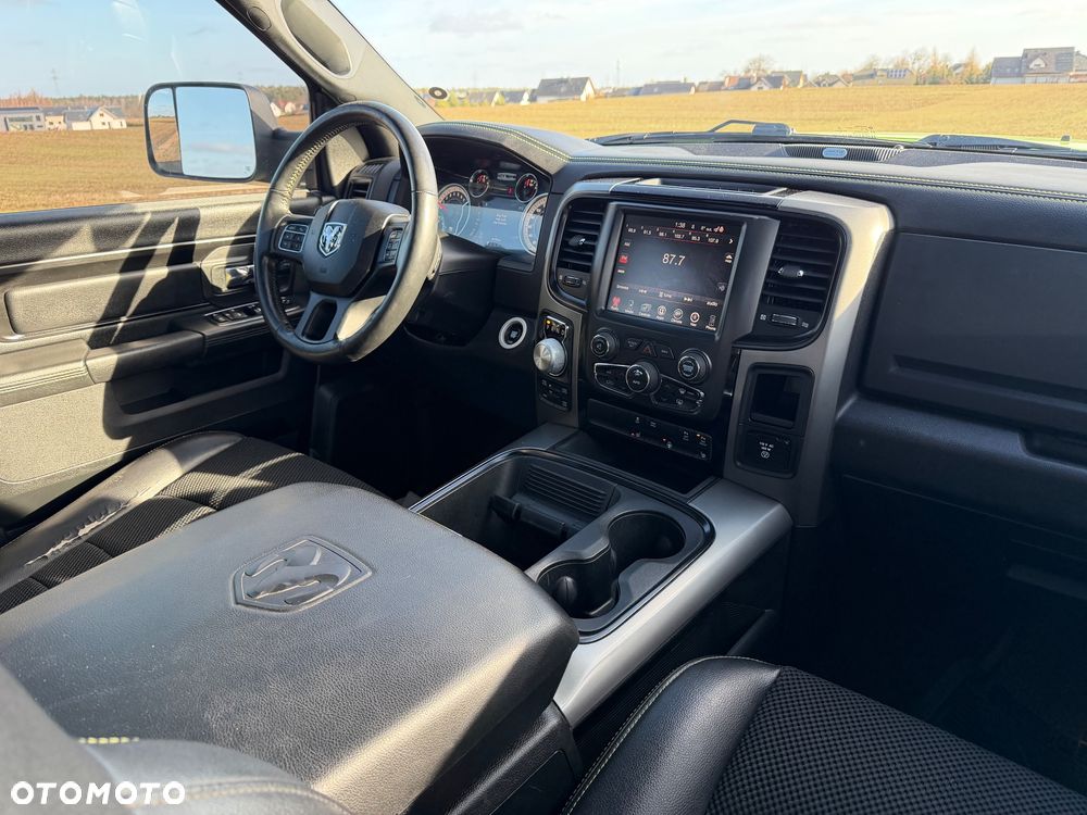 Dodge RAM - 40