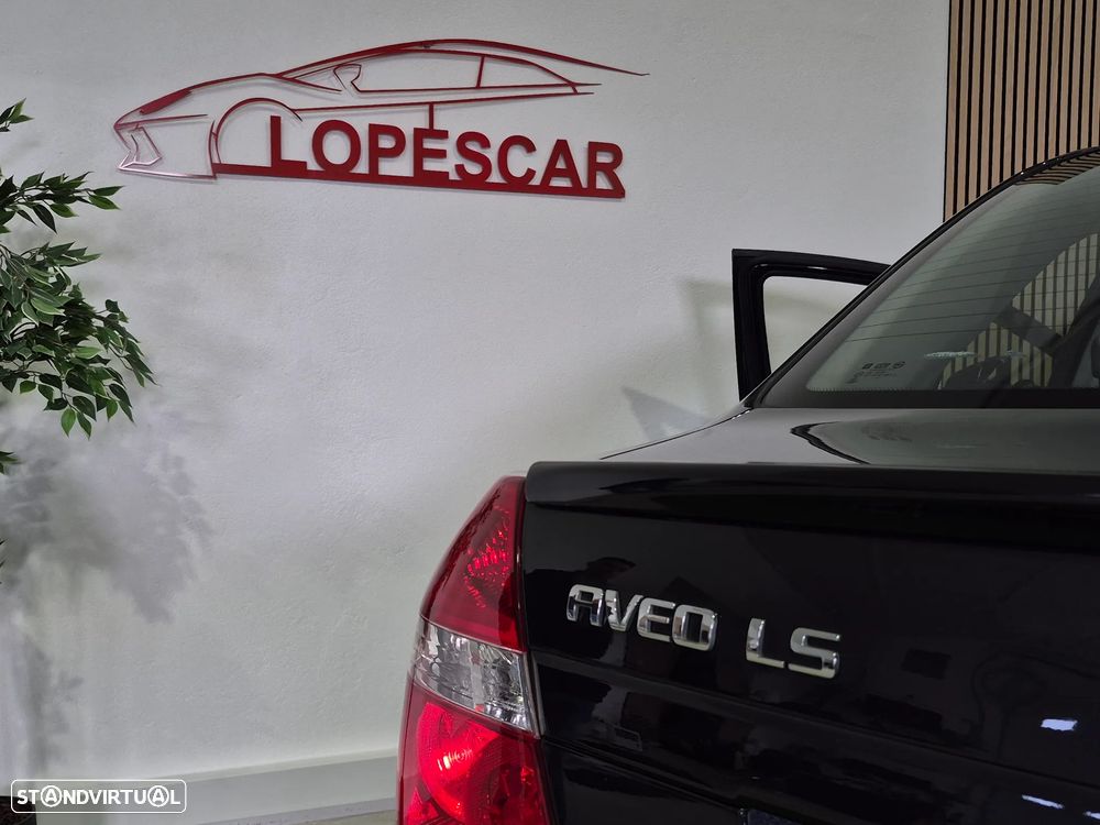 Chevrolet Aveo 1.2 LS - 24