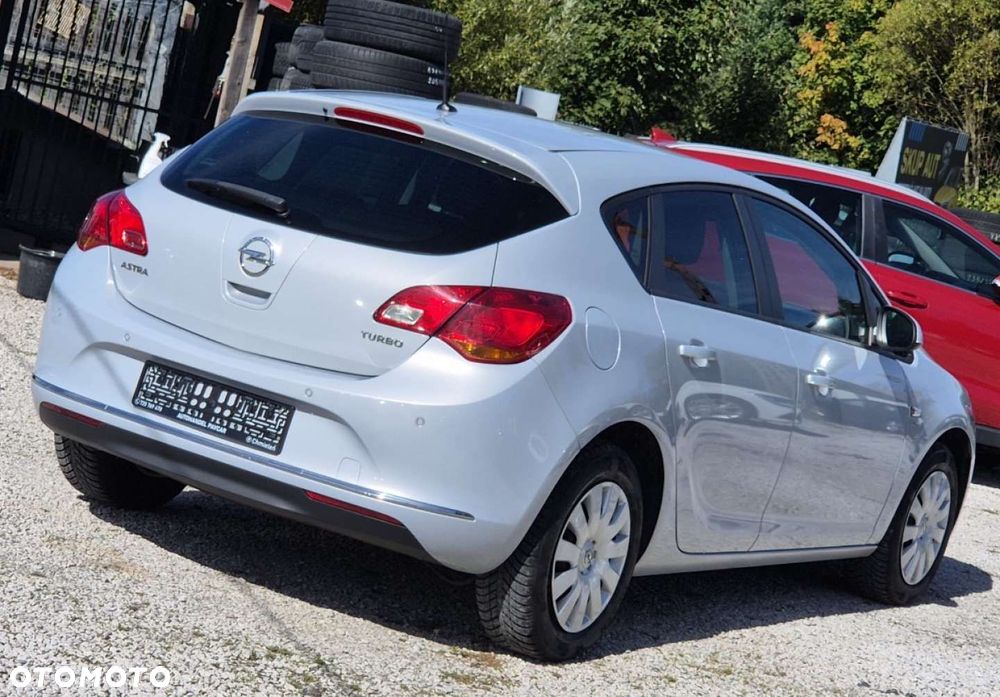Opel Astra - 8