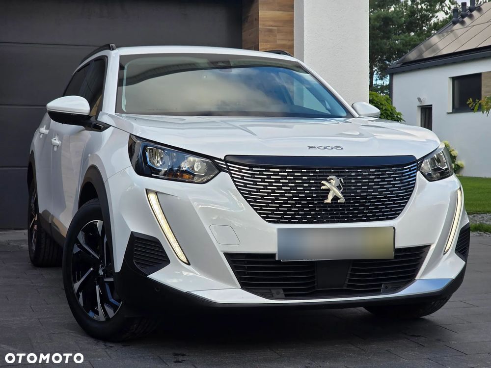 Peugeot 2008 1.5 BlueHDi Allure S&S EAT8 - 11