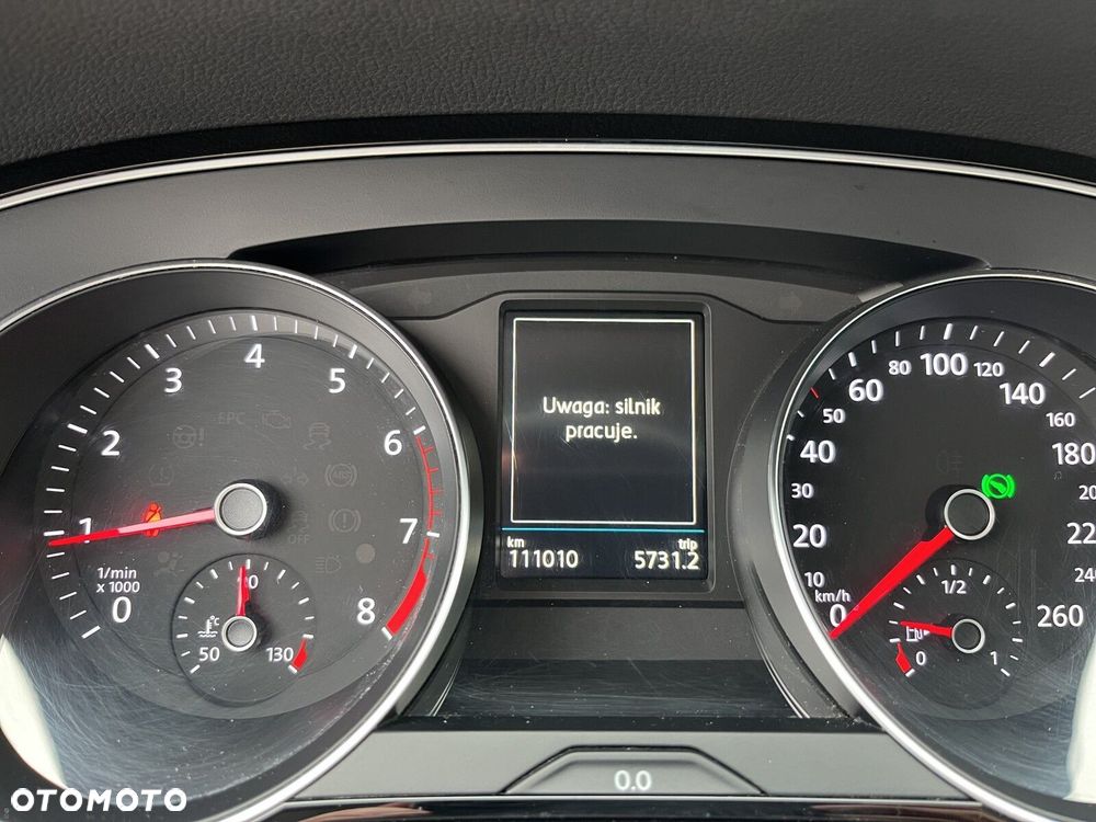 Volkswagen Passat - 25
