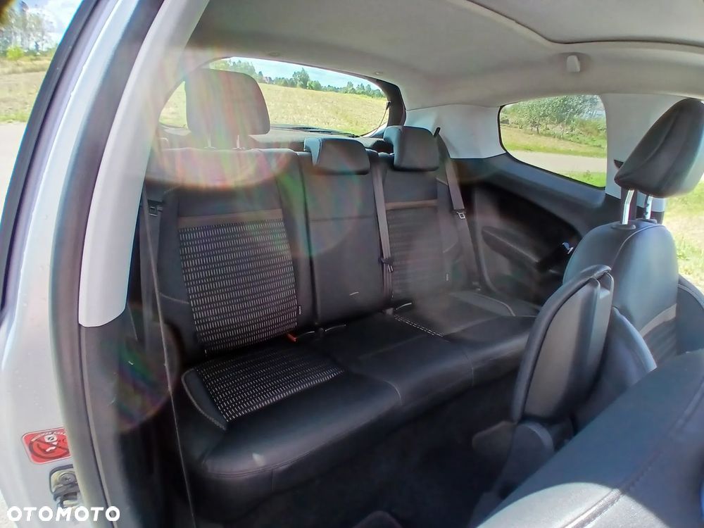 Peugeot 208 e-HDi 115 Stop&Start Allure - 10