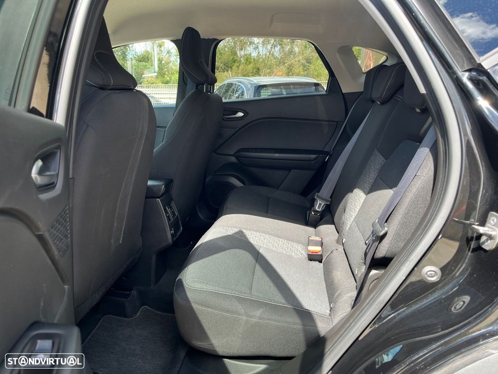 Renault Captur 1.6 E-Tech Full Hybrid Evolution - 43