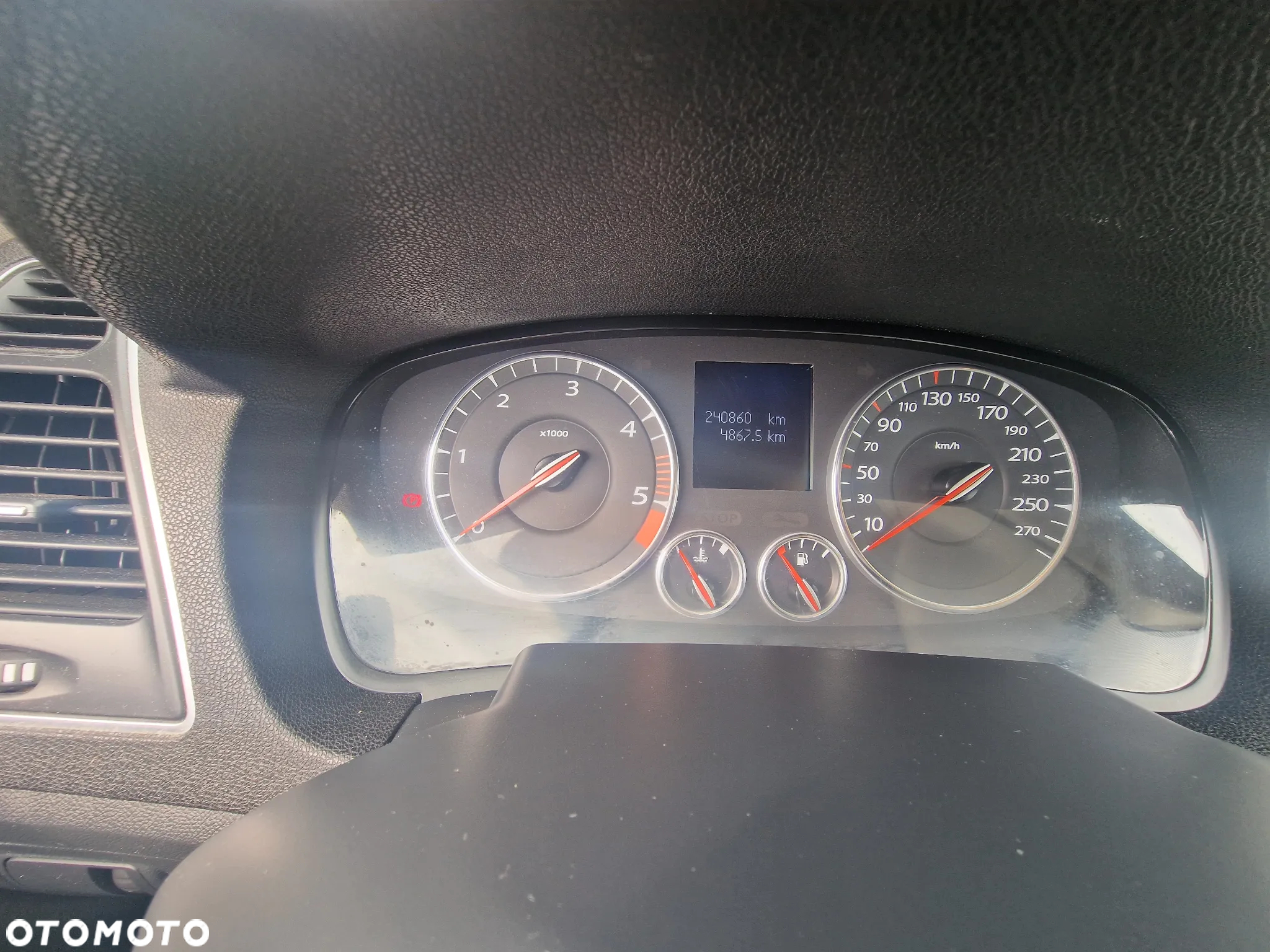 Renault Laguna Coupe dCi 150 FAP Monaco GP - 10