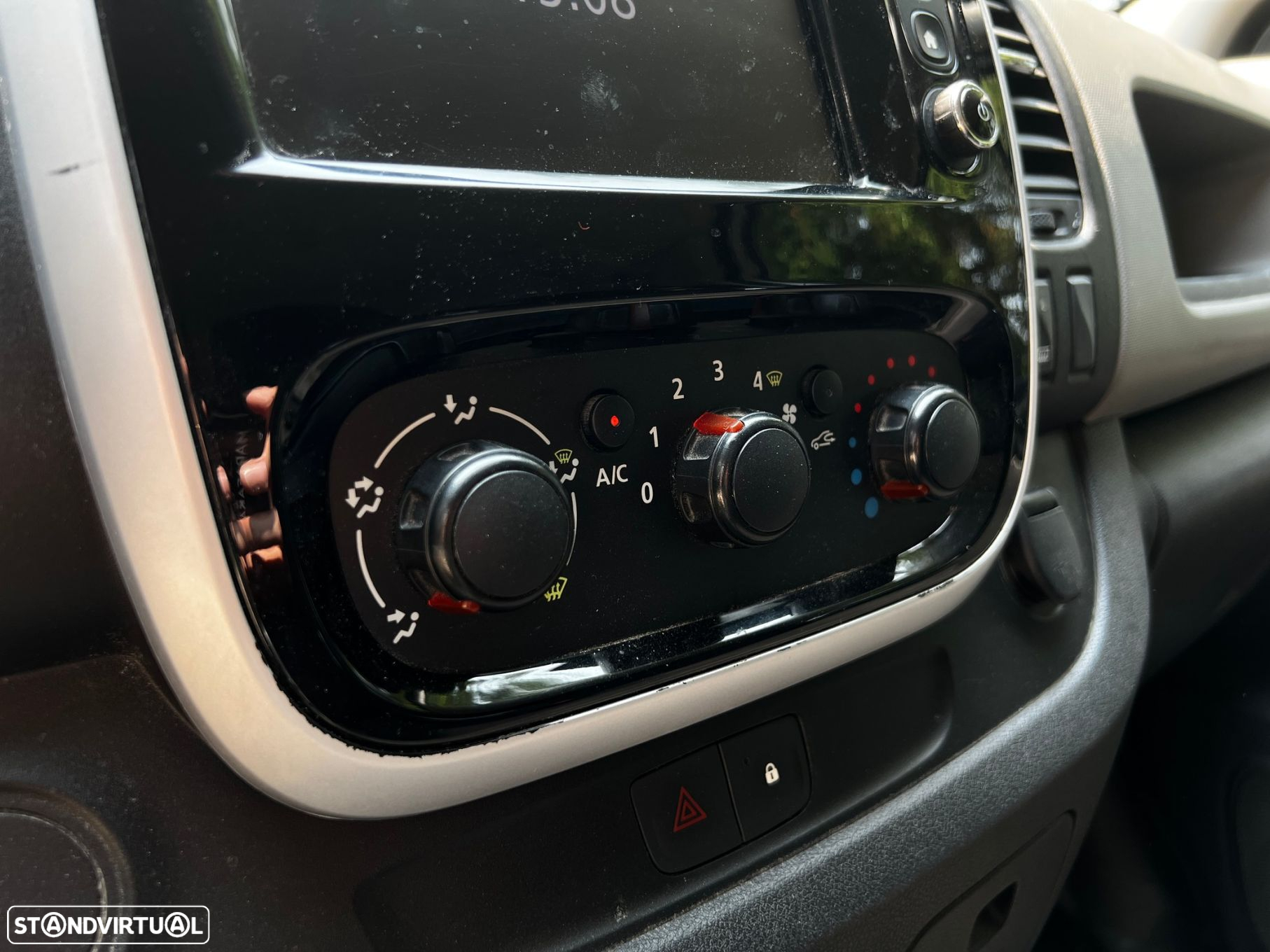 Renault Trafic 1.6 dCi 115 Combi L1H1 Authentique - 26