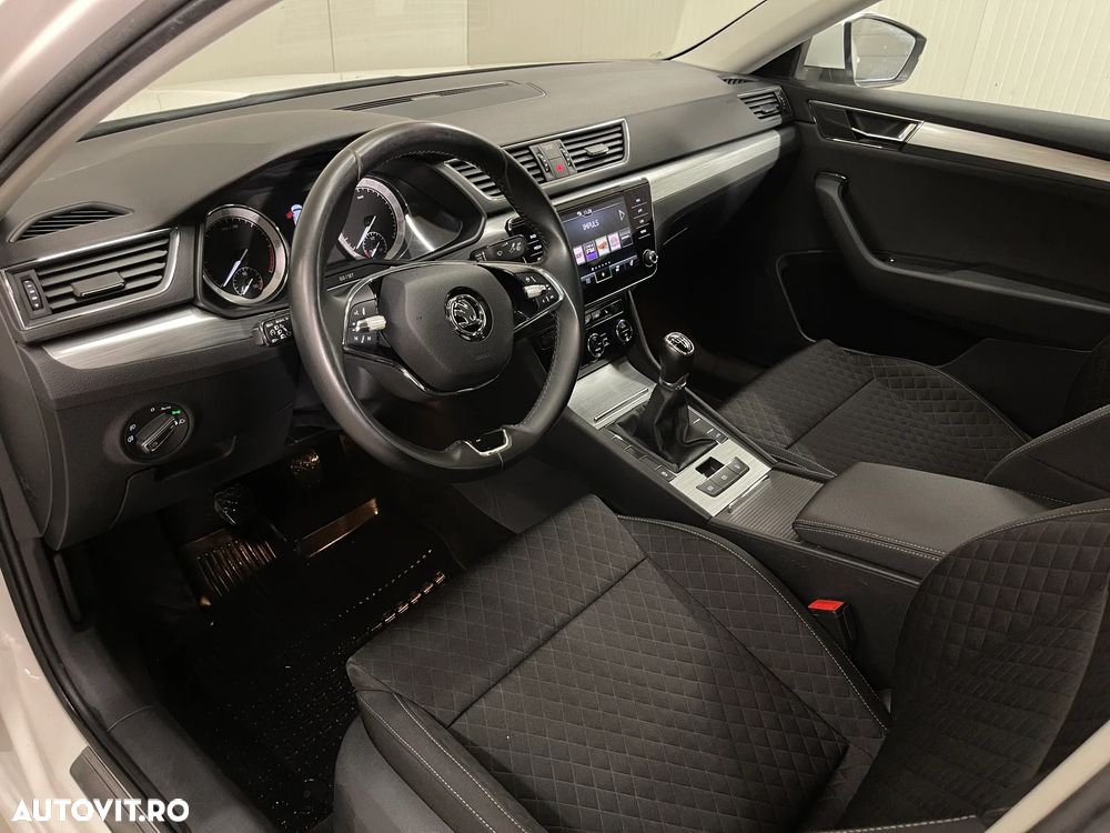 Skoda Superb 2.0 TDI Ambition - 6