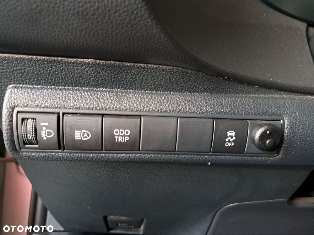 Toyota Corolla 1.8 Hybrid Comfort - 28