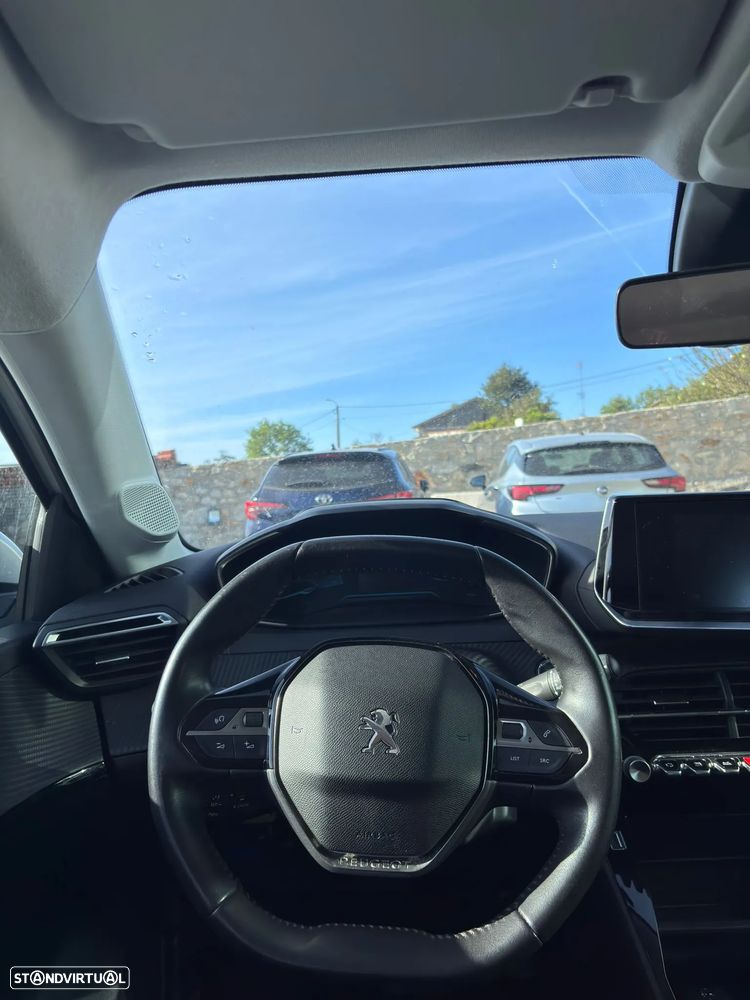 Peugeot e-208 Active Pack - 17