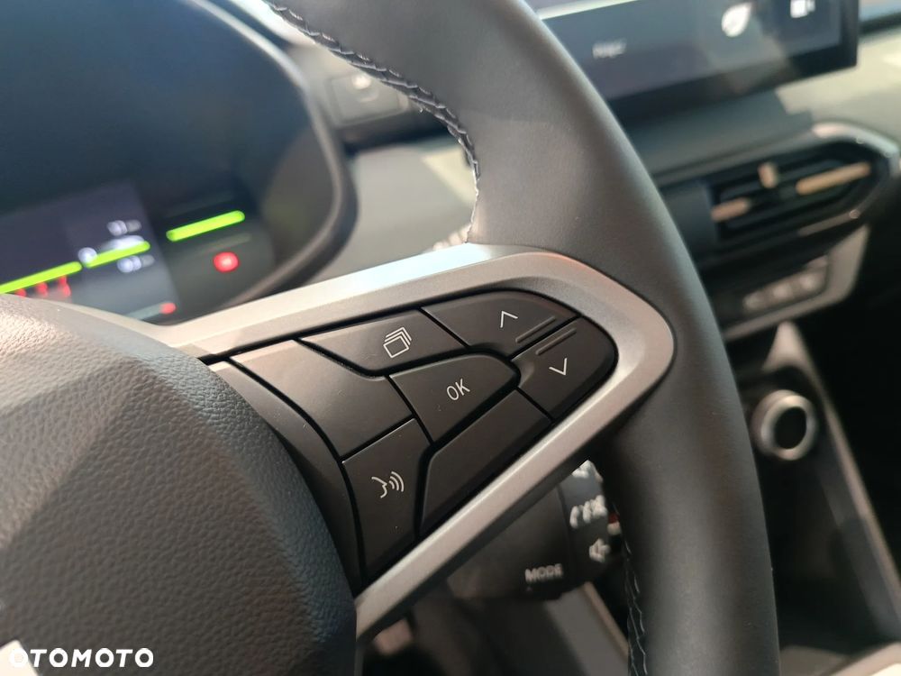 Dacia Sandero - 32