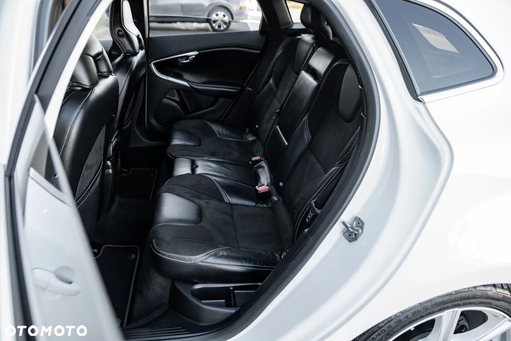 Volvo V40 - 29