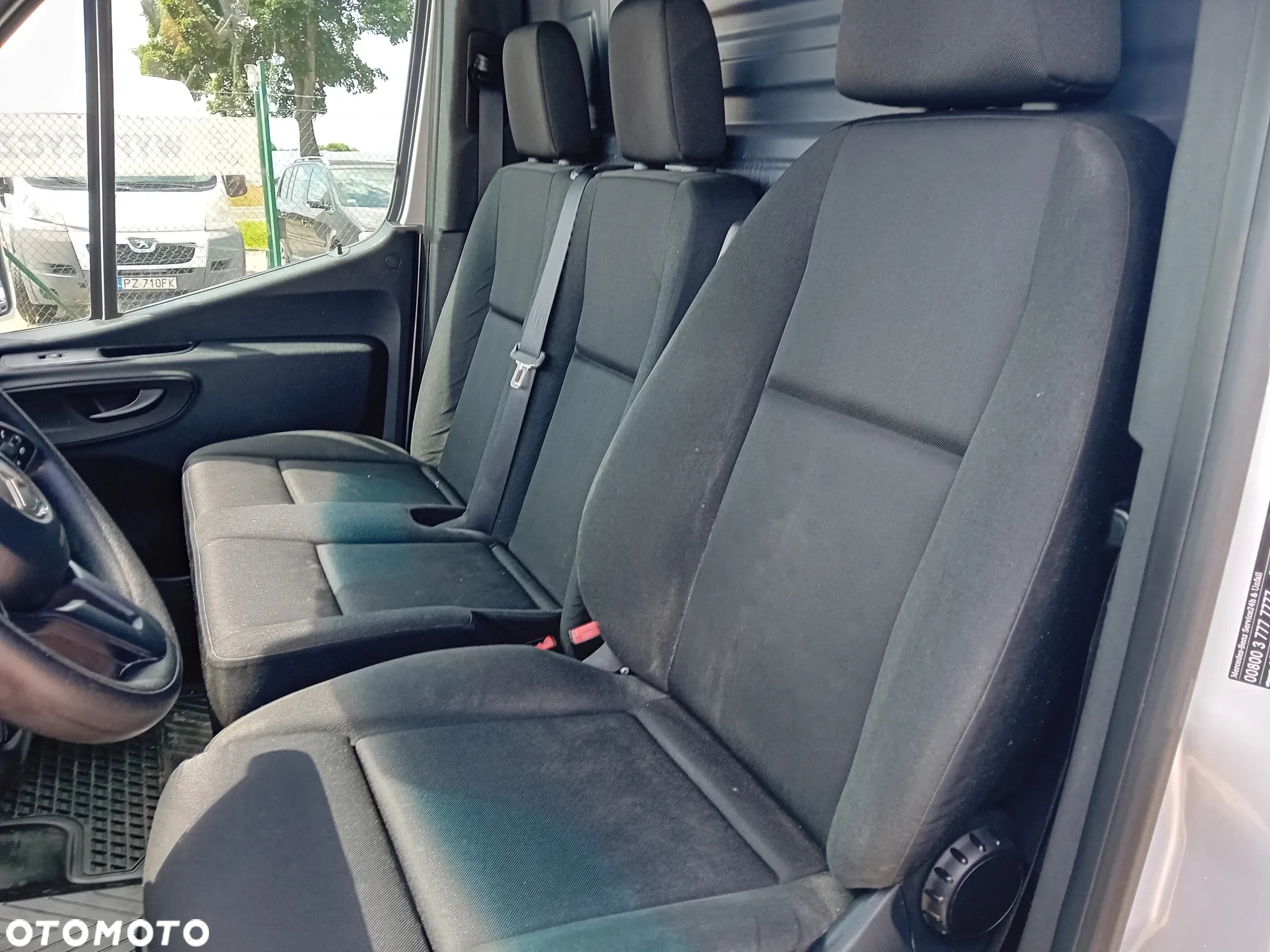 Mercedes-Benz Sprinter - 16