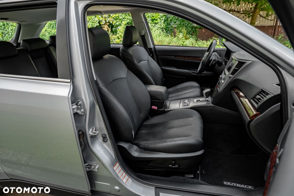 Subaru Outback 3.6 R Exclusive Navi - 23