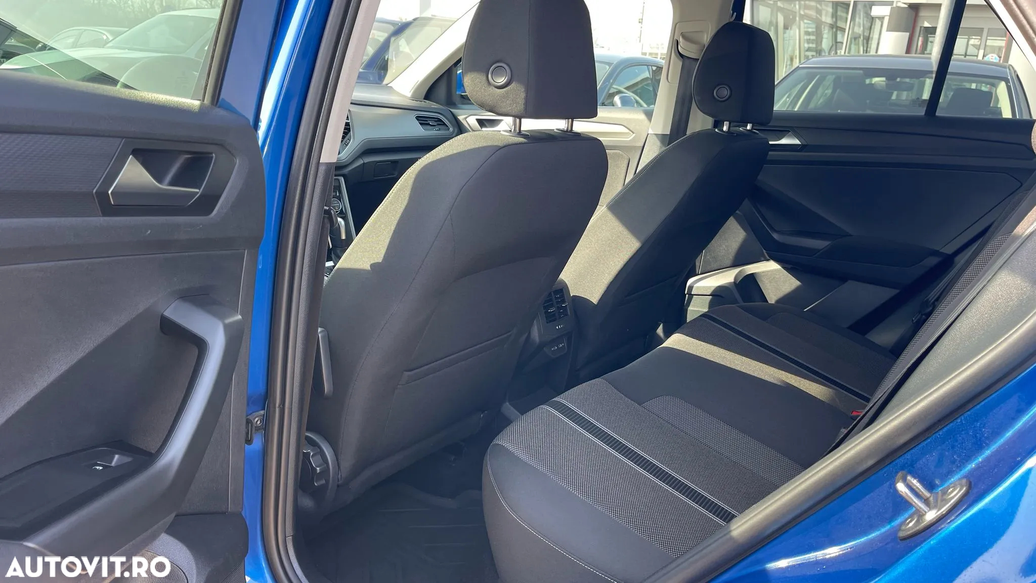 Volkswagen T-ROC 1.5 TSI DSG Design - 10