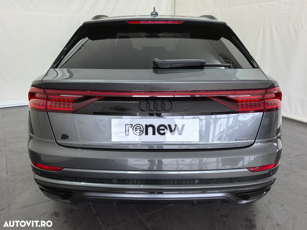 Audi Q8 - 7