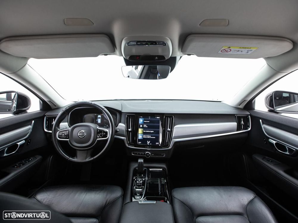 Volvo V90 2.0 T8 Momentum AWD Geartronic - 7