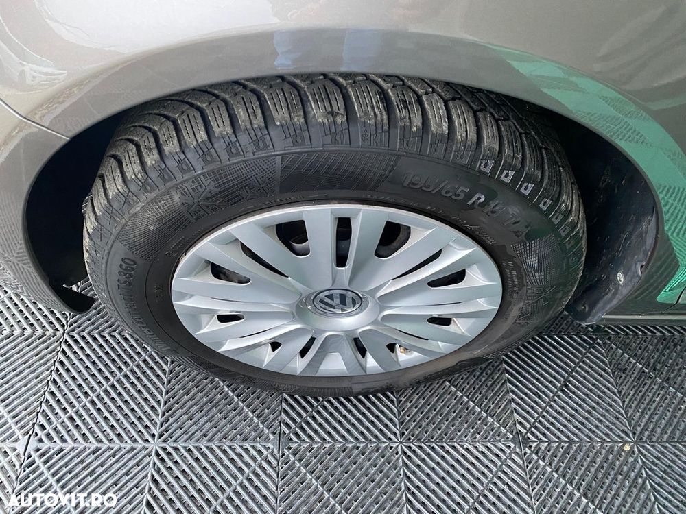 Volkswagen Golf Plus 1.6 TDI DPF BlueMotion Technology Comfortline - 14