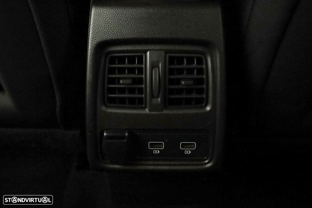 Renault Captur 1.0 TCe RS Line - 24