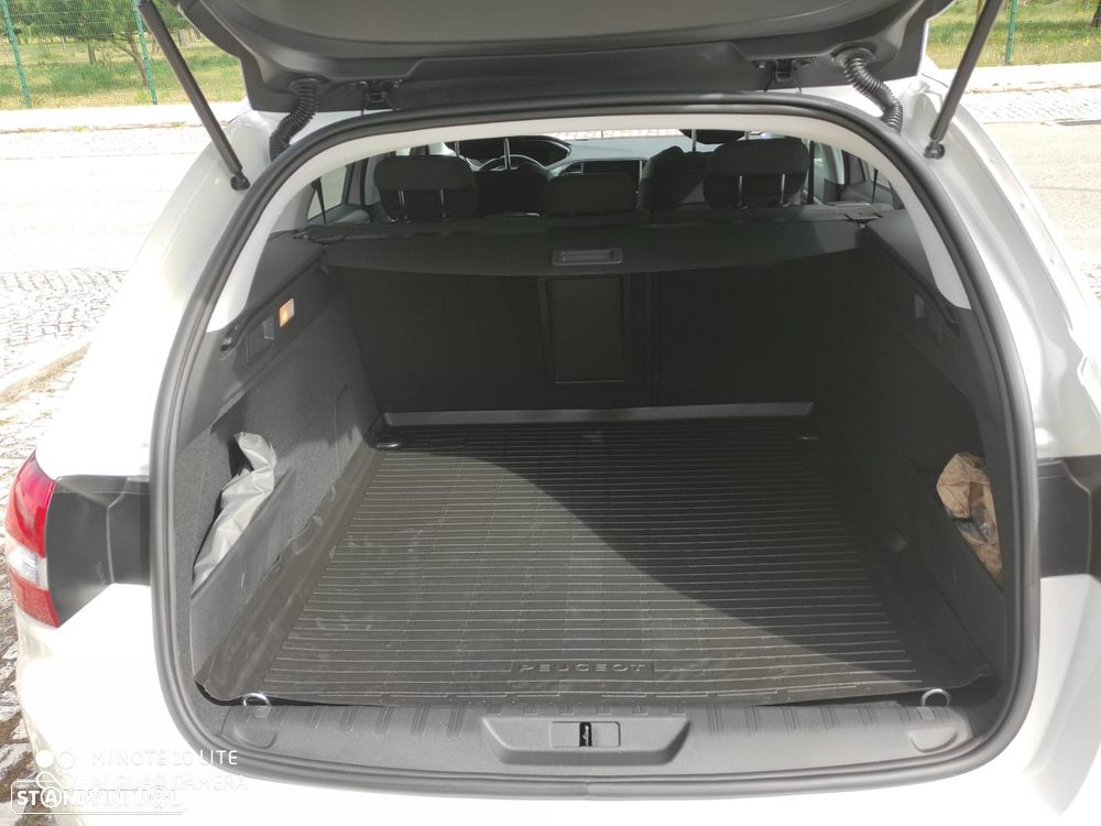 Peugeot 308 SW - 12
