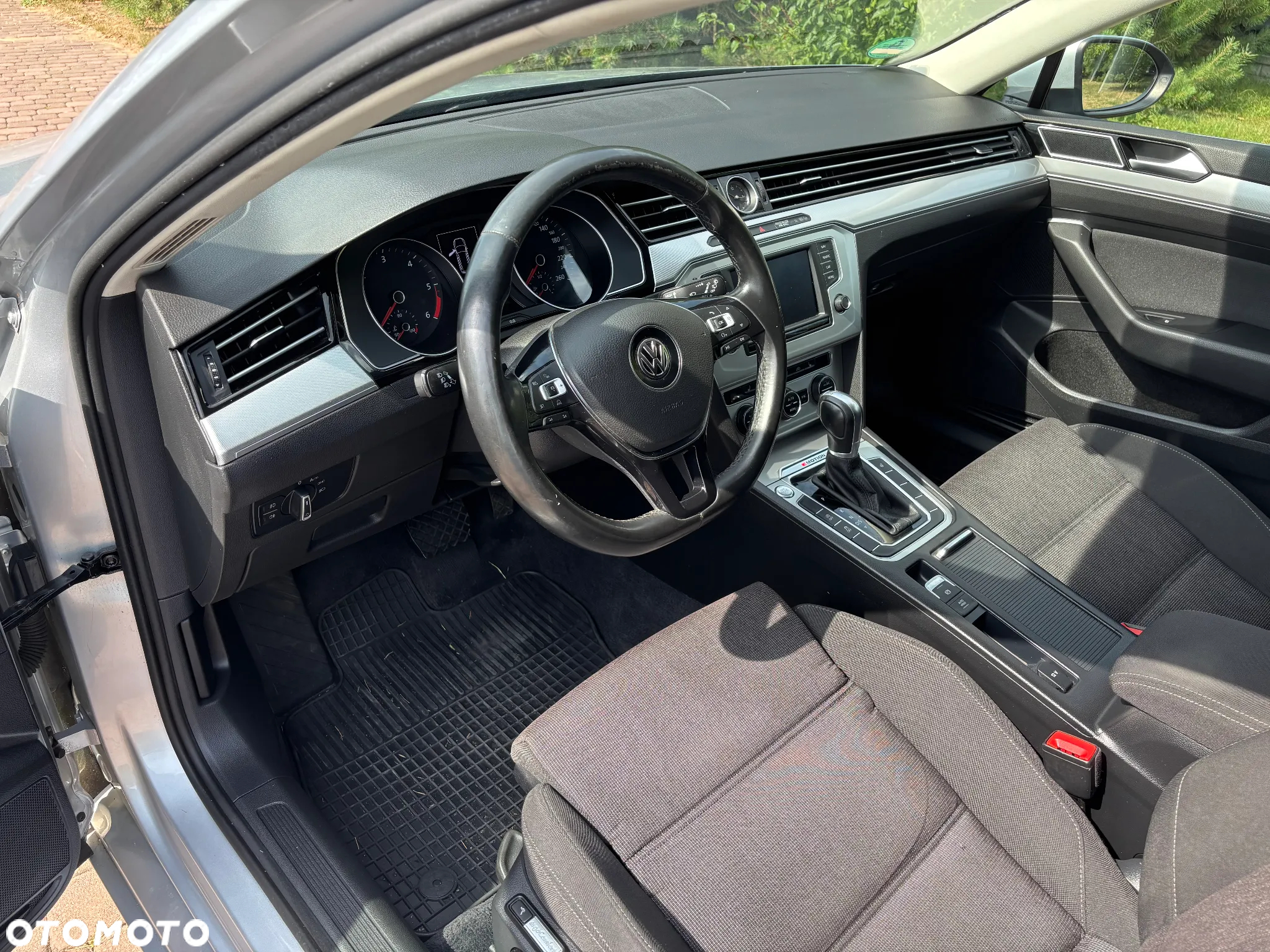 Volkswagen Passat Variant 2.0 TDI SCR 4Motion DSG (BMT) Comfortline - 12