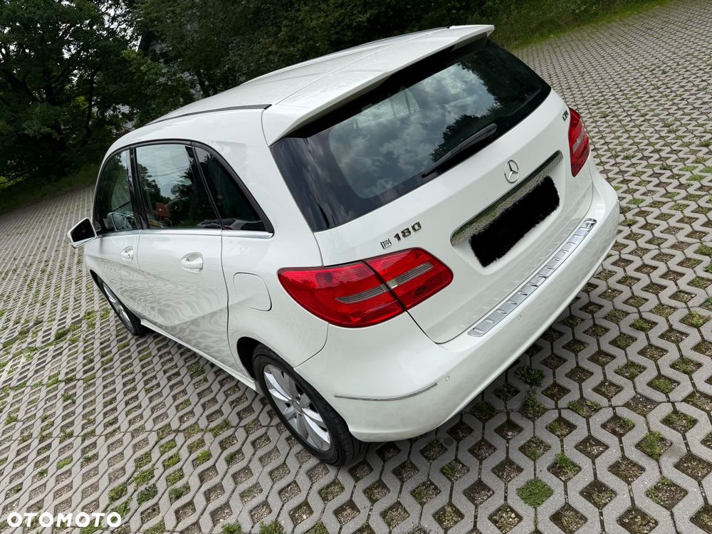 Mercedes-Benz Klasa B 180 CDI (BlueEFFICIENCY) 7G-DCT - 13