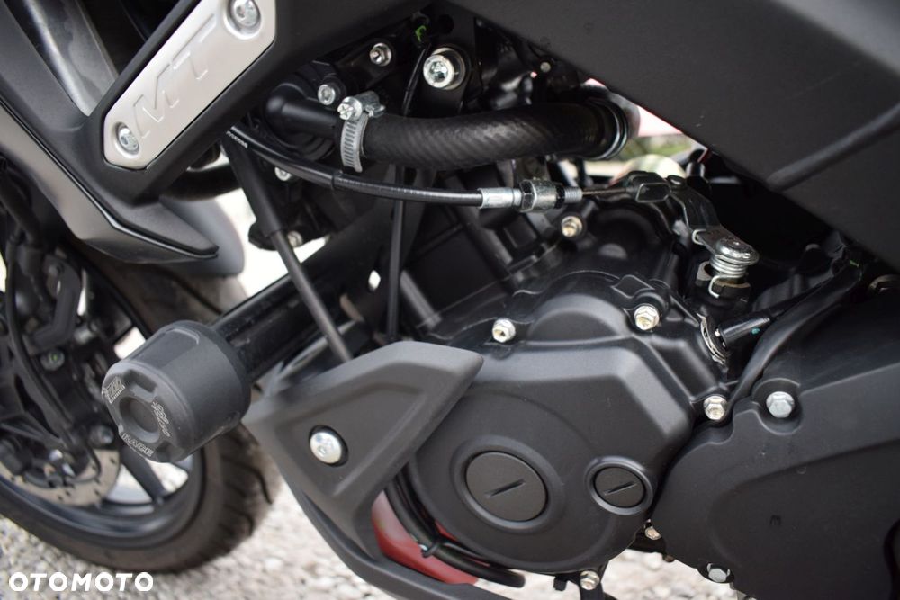 Yamaha MT - 12
