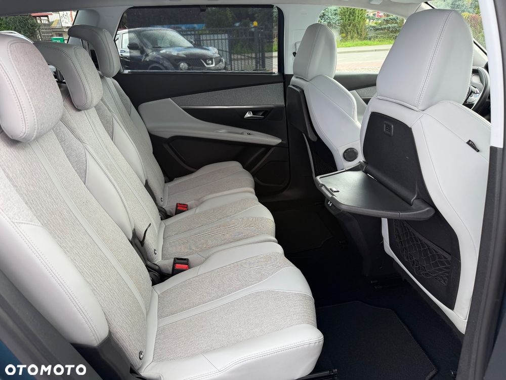 Peugeot 5008 - 11