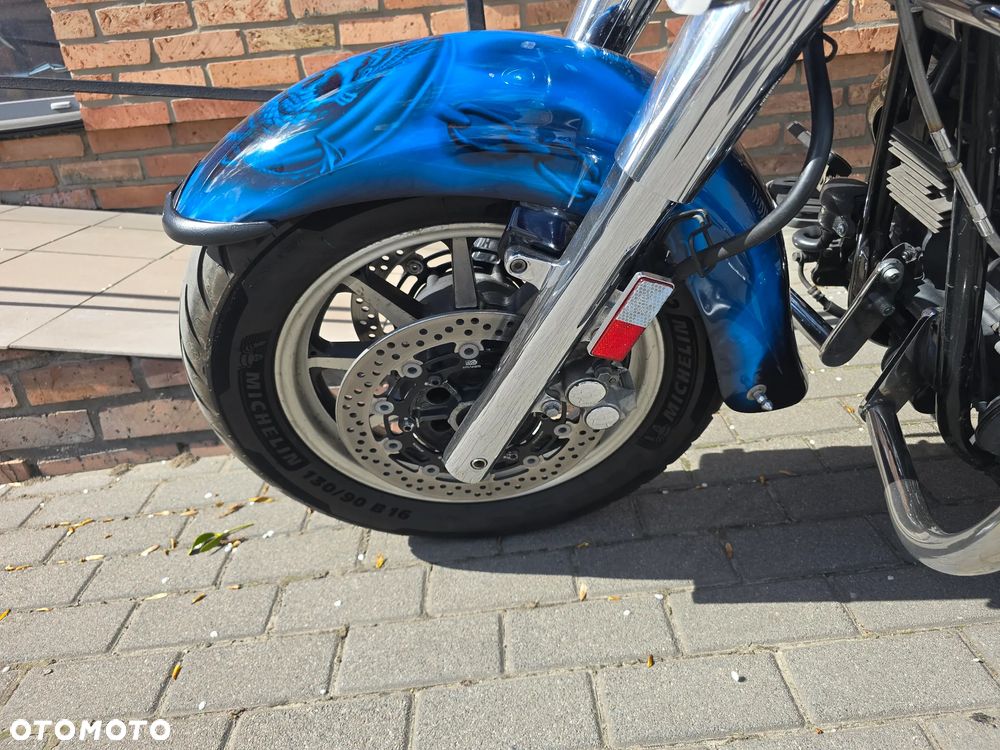 Yamaha Road Star - 21