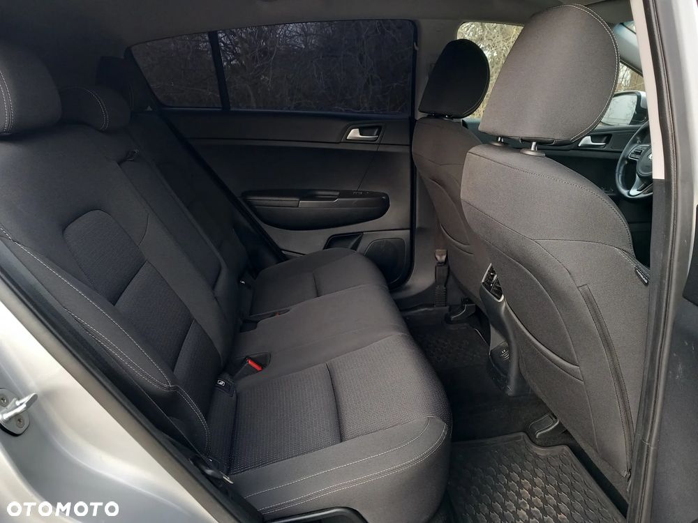 Kia Sportage 2,0 CRDI AWD Vision - 11