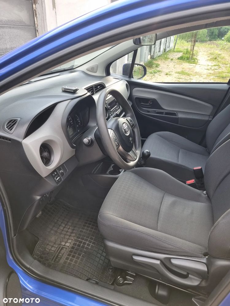 Toyota Yaris 1.0 Active - 7