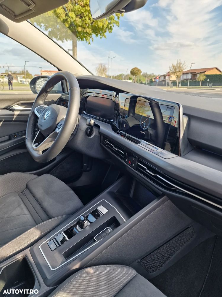 Volkswagen Golf - 11