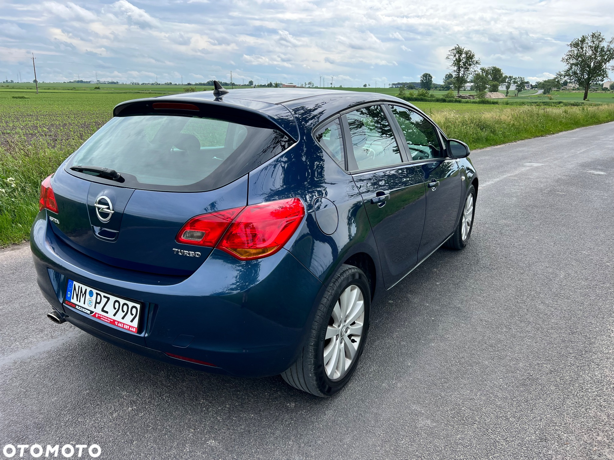 Opel Astra 1.6 Turbo Sports Tourer - 6