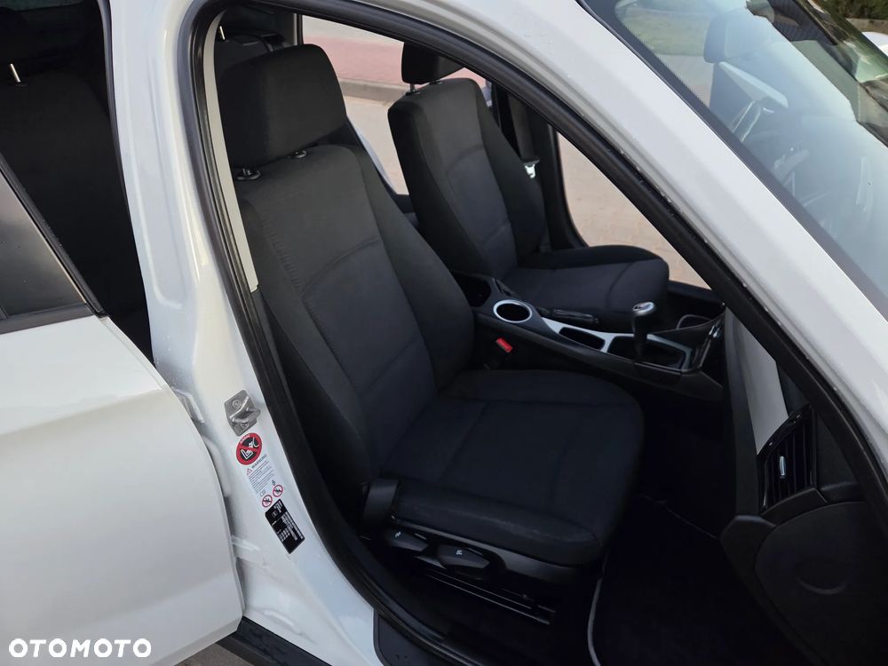 BMW X1 xDrive18d xLine - 24