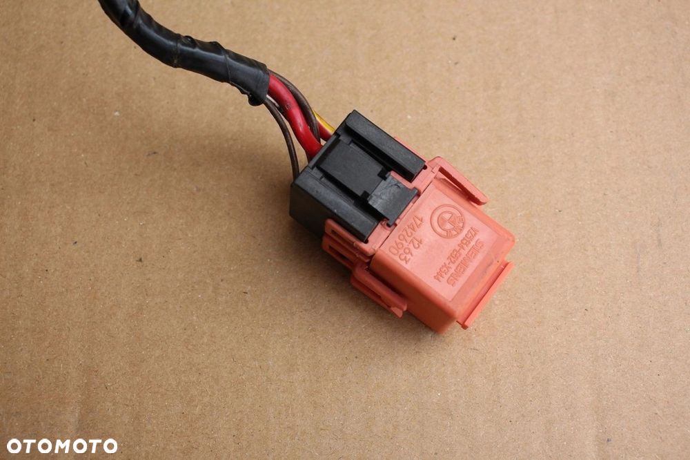 Przekaźnik BMW pomarańczowy 1742690 - 1