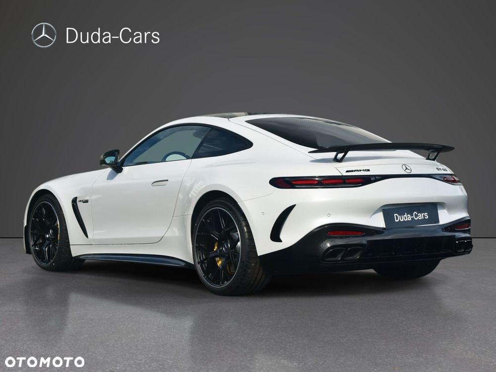 Mercedes-Benz AMG GT - 3