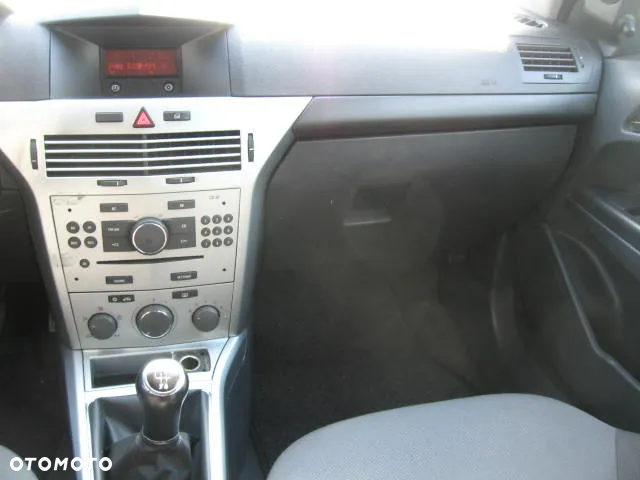 Opel Astra III 1.6 EU5 - 15