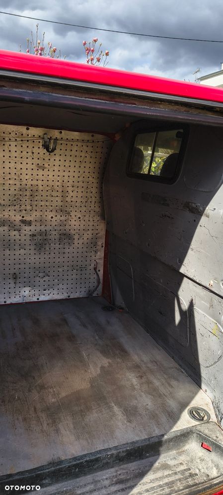 Volkswagen Transporter - 24