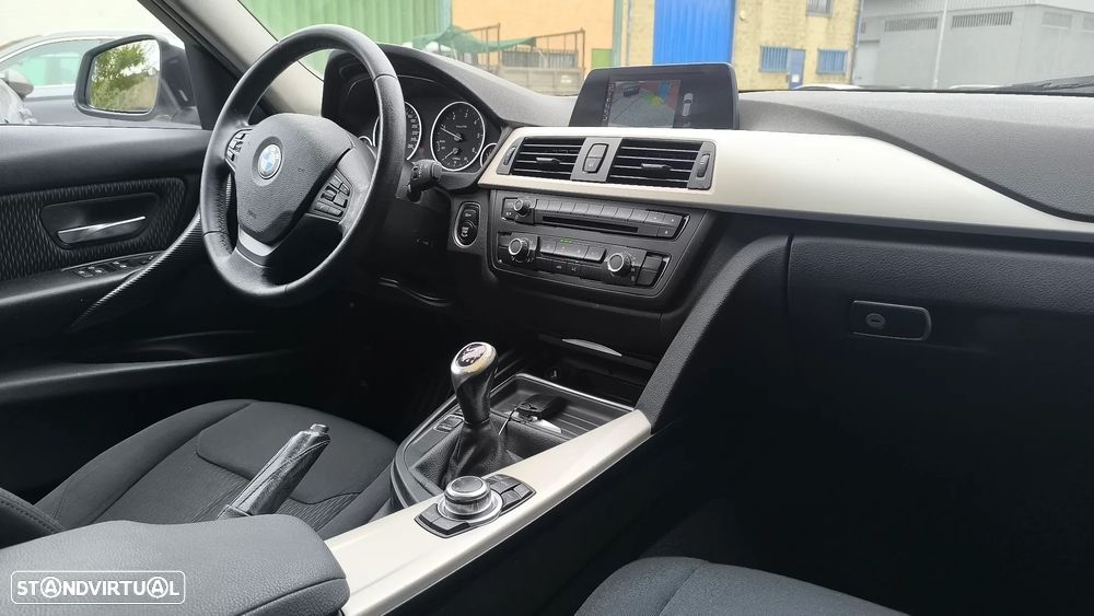 BMW 318 d xDrive Line Luxury - 9
