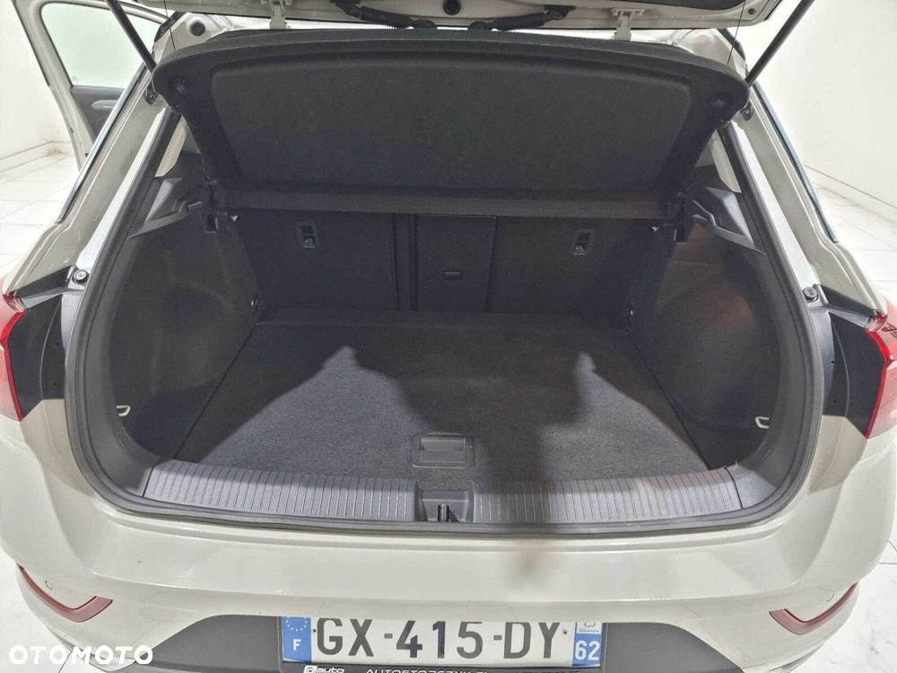Volkswagen T-Roc - 15