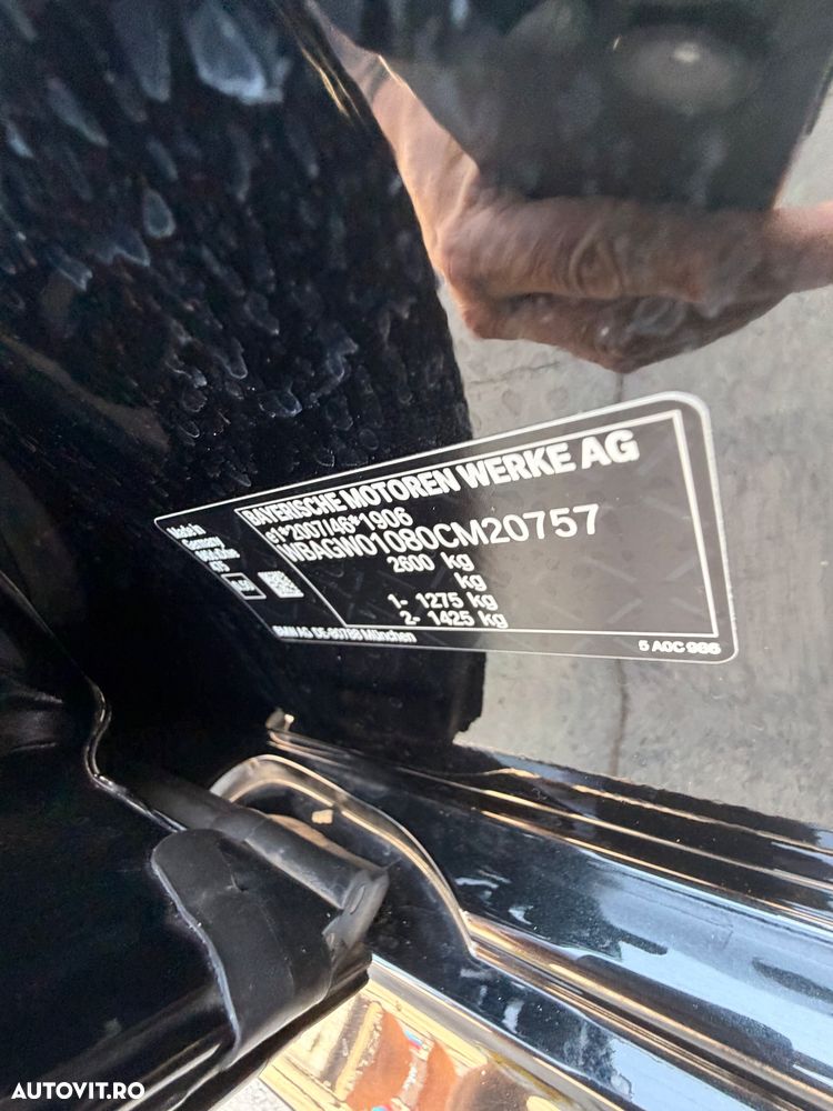 BMW Seria 8 - 22
