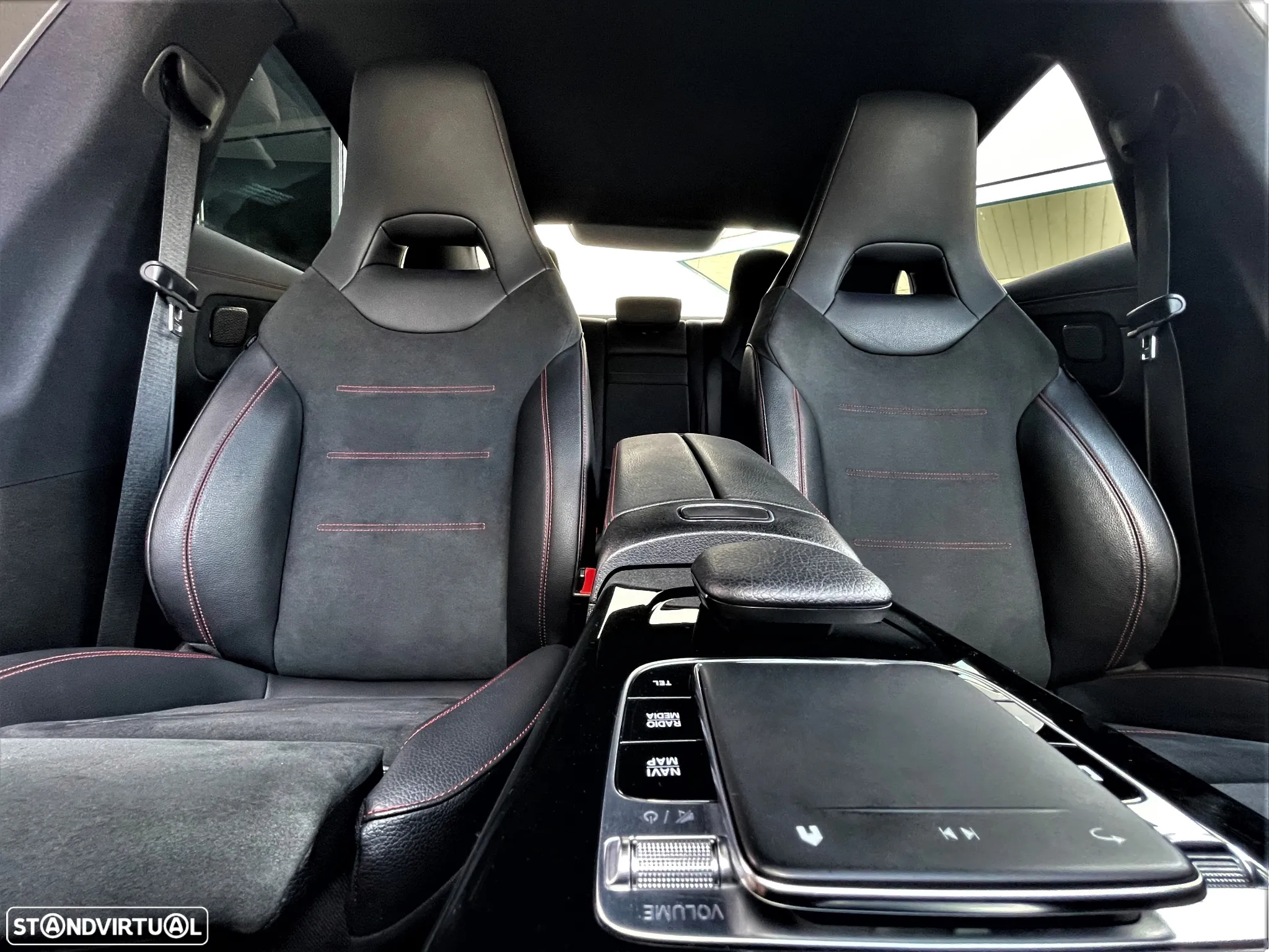 Mercedes-Benz CLA 250 e AMG Line - 22