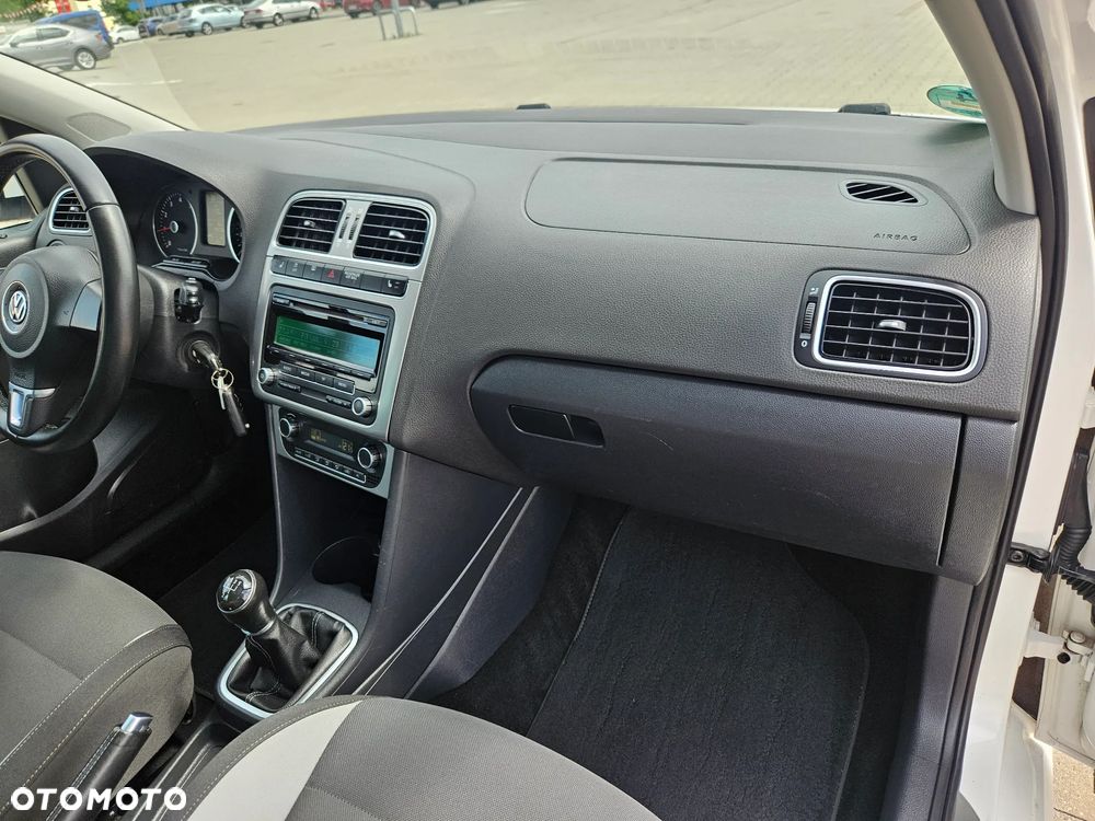 Volkswagen Polo 1.2 Life - 23