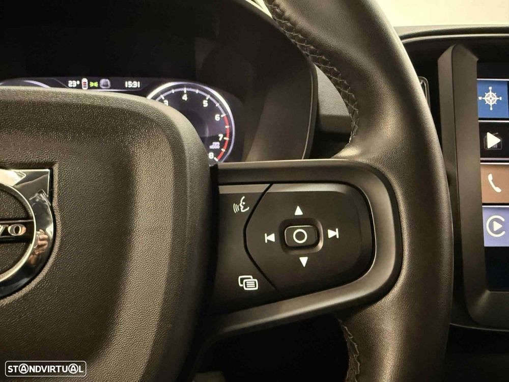 Volvo XC 40 1.5 T2 Momentum - 19