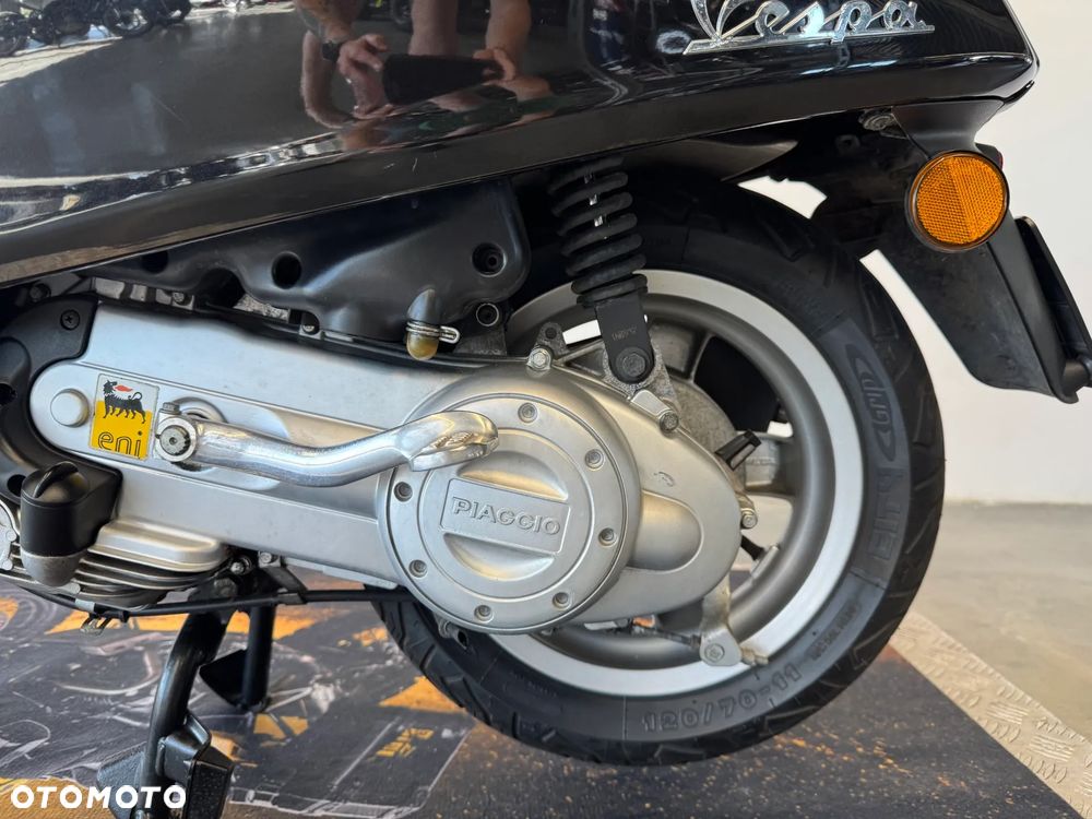 Piaggio Vespa - 23